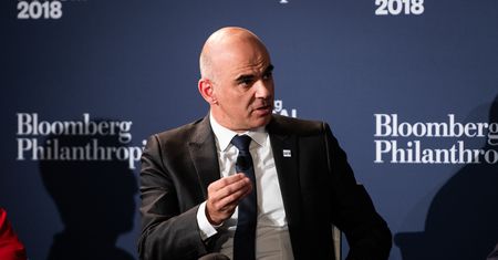 Hiszpania nie przekaże broni Ukrainie. Szwajcaria powiedziała "nie"