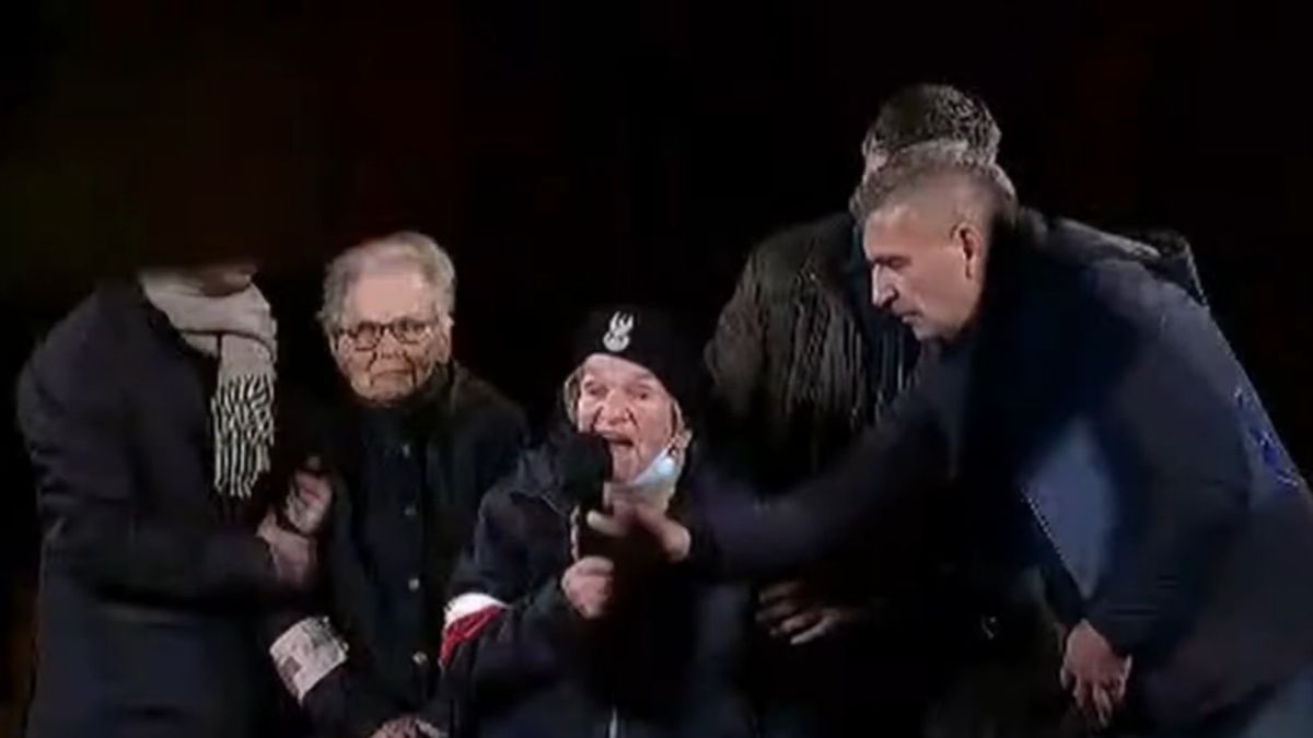 tusk pikieta plac zamkowy kontrowersje