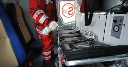 Z rozbitą głową trafił na SOR. Wtedy się zaczęło