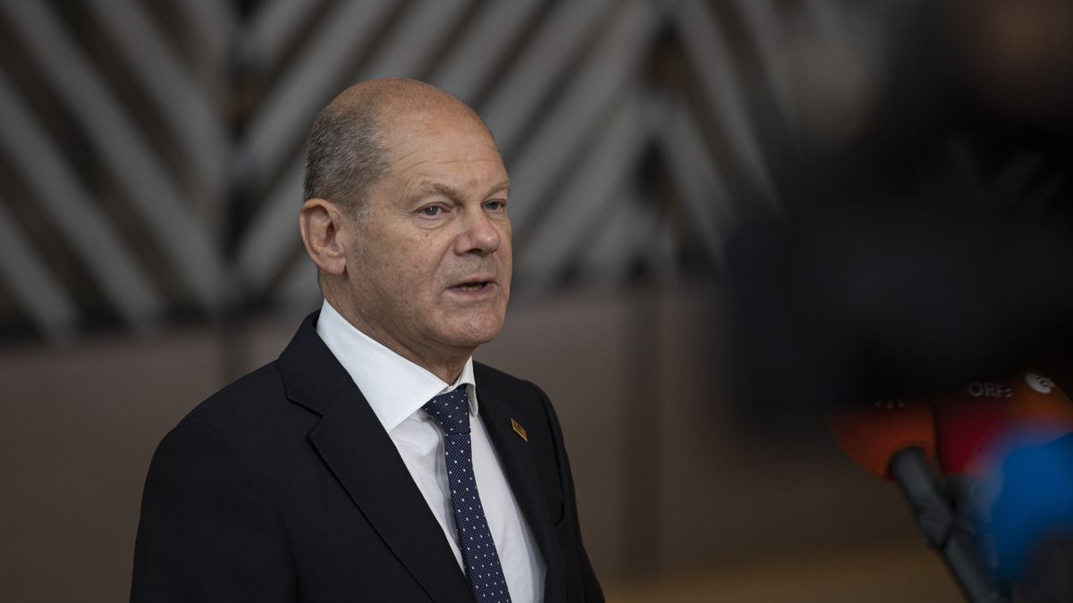 Olaf Scholz Federal Chancellor of Germany arrives at the special EU summit, walking next to the European flags, flag of Europe and talks to the media. 
Special Meeting of the EU leaders, the European Council in Brussels, Belgium on May 30, 2022 (Photo by Nicolas Economou/NurPhoto via Getty Images)