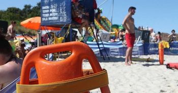 Krok od tragedii na plaży w Mielnie. Mężczyzna nie mógł wydostać się z wody