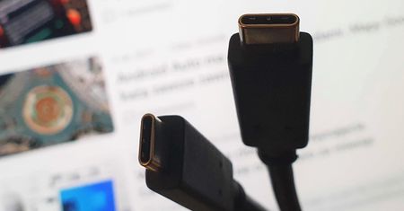 Android Auto: wrócił problem z ładowaniem telefonu