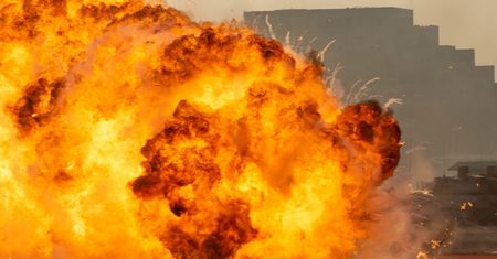 Potężna eksplozja w rosyjskiej bazie na Krymie. Ukraina "nie przyznaje się" do sprawy