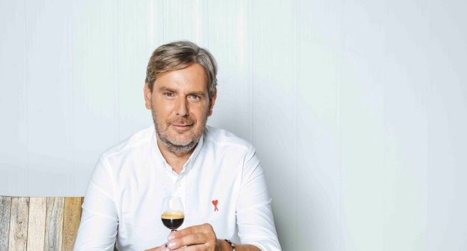 Wojciech Modest Amaro twarzą nowej akcji Nespresso