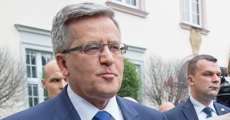 Odprawy dla Komorowskiego i jego urzędników wyniosą... 11 MILIONÓW złotych!