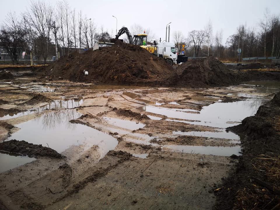 Wrocław. Powstaną kolejne parkingi "park and ride". Dzięki nim mieszkańcy mają stawiać na komunikację miejską