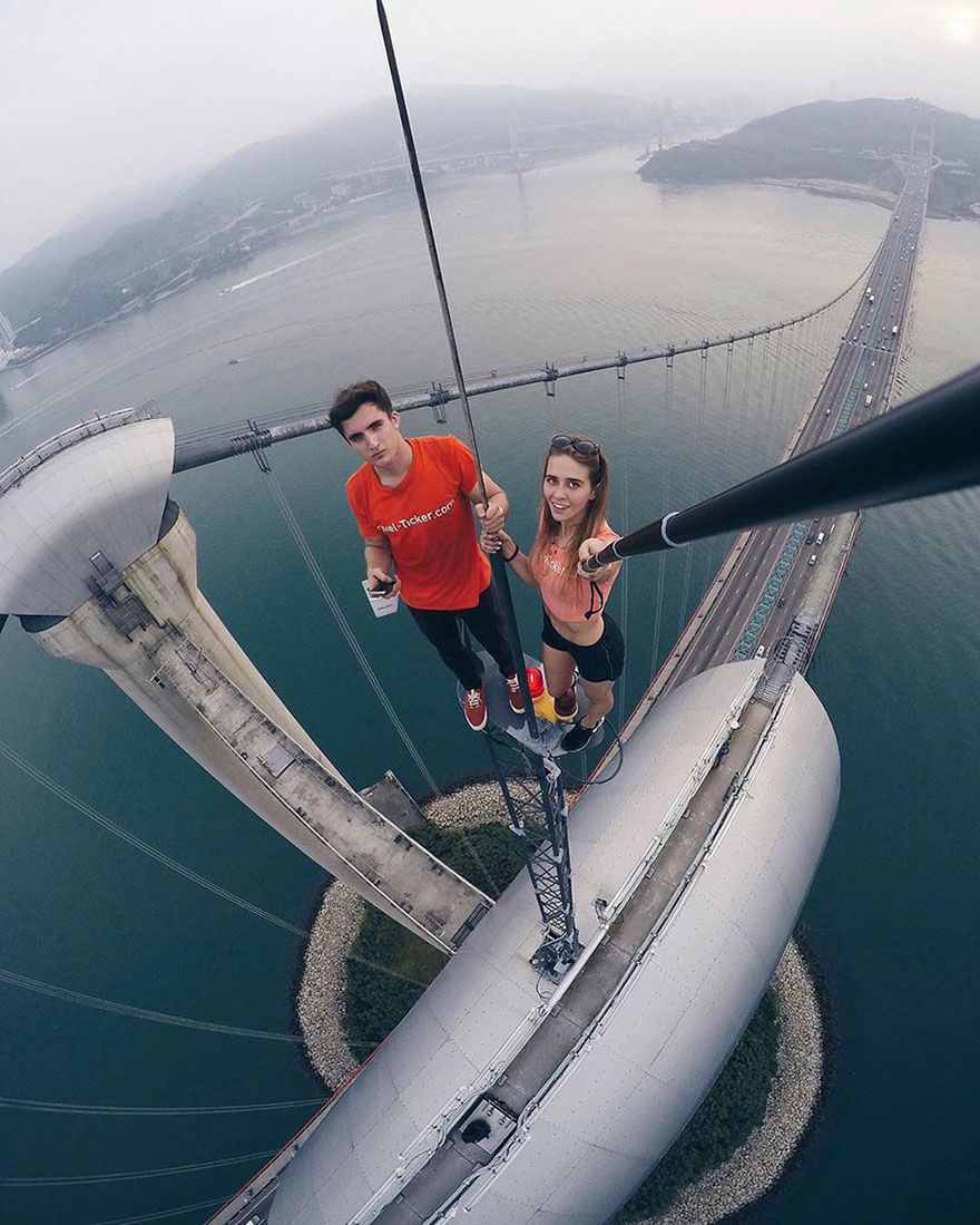 Szalona Rosjanka i jej niesamowite selfie. Od tych widoków może zakręcić się w głowie! 4