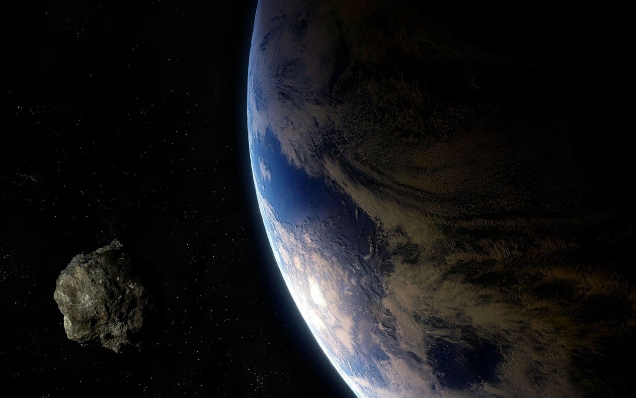 Olbrzymia asteroida zbliży się do Ziemi. To będzie wyjątkowy spektakl - Asteroida PC1 zbliży się do Ziemi - zdjęcie ilustracyjne 