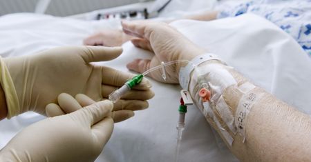 Podali eksperymentalny lek, rak z przerzutami zniknął. Wystarczyły dwie dawki