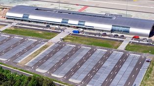 Warszawa: Mazowieckie lotnisko rozwija się najszybciej w Polsce. Ruch wzrósł o ponad sto procent