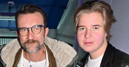 Tomasz Kot zabrał 15-letniego syna na salony. Leon jest podobny do znanego taty? (ZDJĘCIA)