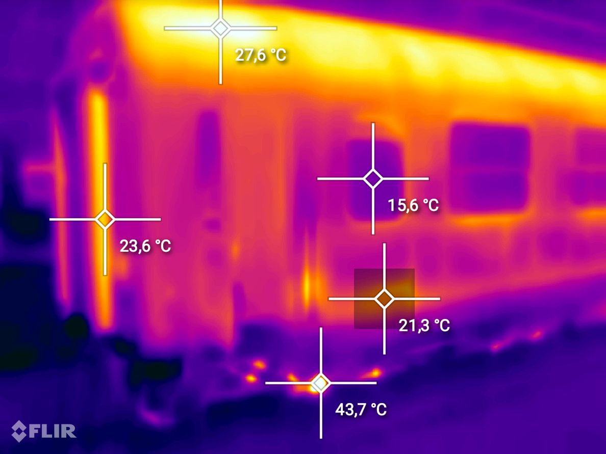 Miło widzieć tak przemyślany telefon. CAT S62 Pro z kamerą termowizyjną: test 3