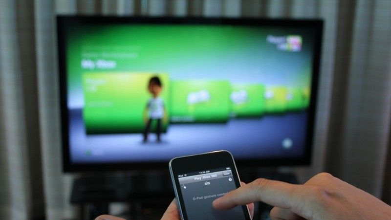 Zamiast oglądać telewizję, bawimy się telefonami 1