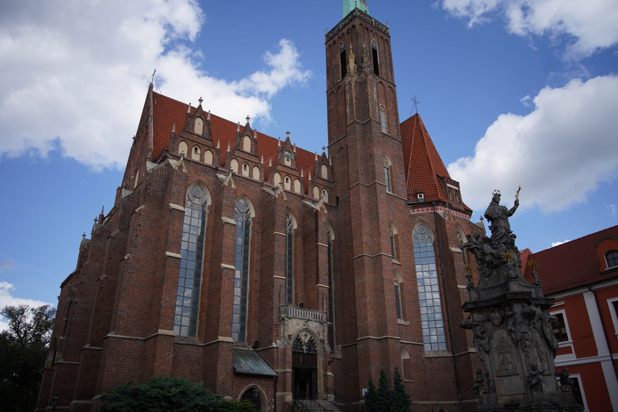 Sony A7C: Najmniejszy bezlusterkowiec z pełną klatką waży 509 gramów 22