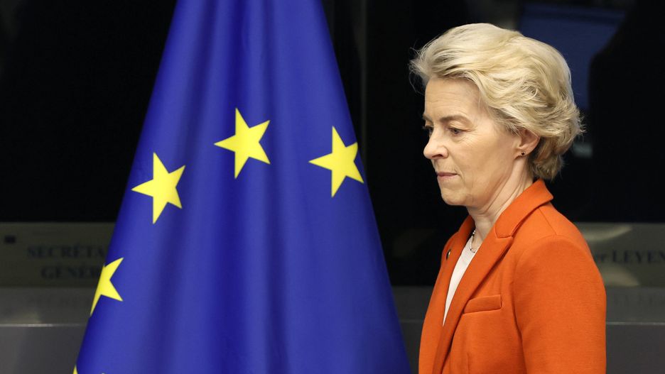 European Parliament session in Strasbourg
epa11674558 European Commission President Ursula von der Leyen arrives for a meeting of the Commissioners at the European Parliament in Strasbourg, France, 22 October 2024. The EU Parliament's session runs from 21 till 24 October 2024.  EPA/RONALD WITTEK 
Dostawca: PAP/EPA.
RONALD WITTEK
podium
