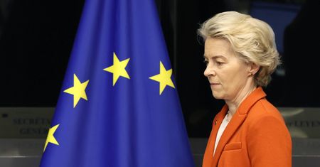 Incydent w powietrzu. Pomogła von der Leyen