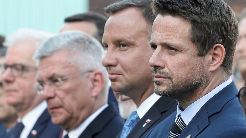 Wybory 2020. Rafał Trzaskowski zajmuje drugie miejsce w sondażu