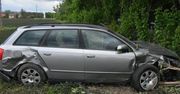 Audi wypadło z drogi. Pijana 32-latka wiozła dwójkę małych dzieci