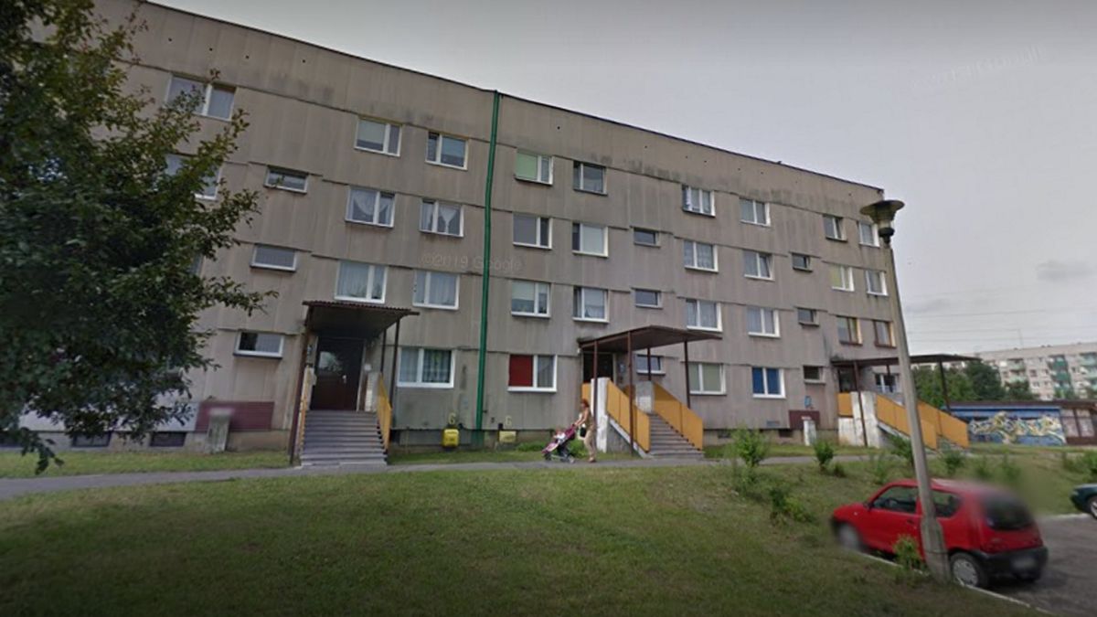 Na blokach pojawił się zielony osad