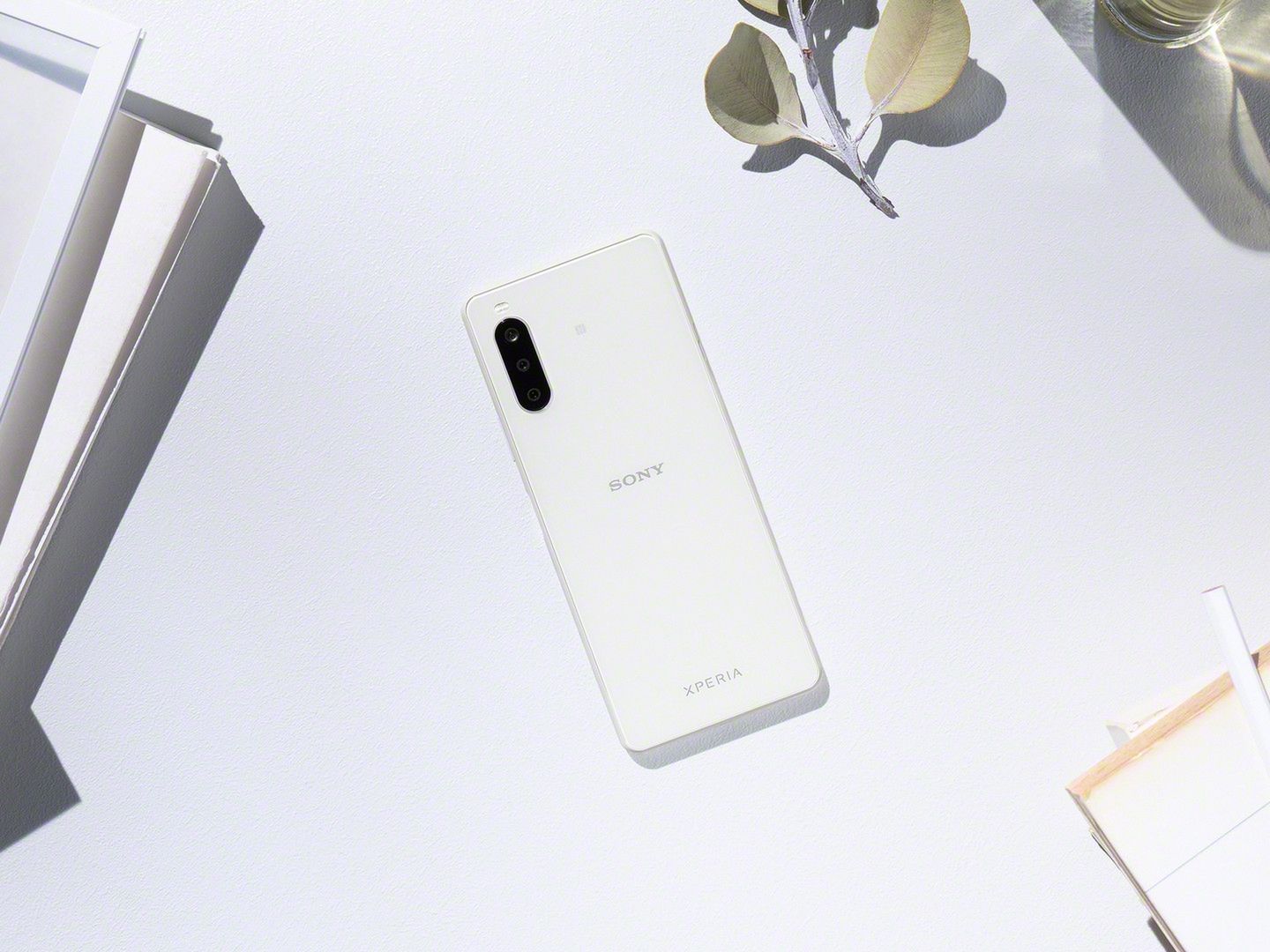 Sony konsekwentnie opiera się trendom. Wycieka wygląd Xperii 10 III 1