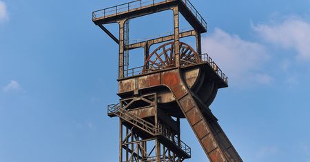 Spór o tereny po kopalni. Budowa basenu zagrożona