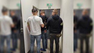 Kielce: Seryjny włamywacz do taksówek zatrzymany. Dokonał 50 kradzieży na terenie całej Polski