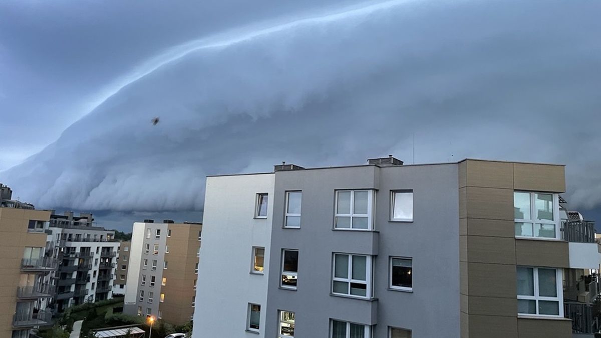 Chmura szelfowa nad Gdańskiem.