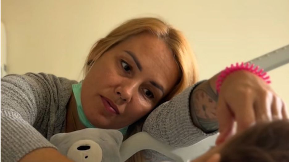 Dziecko nie powinno umierać samotnie. Apel o prawo do obecności rodziców na oddziałach