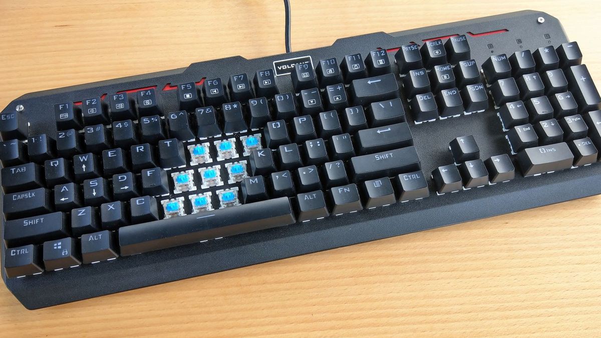 Klawiatura mechaniczna za 149 zł? Sprawdzamy Modecom Volcano Hammer 1