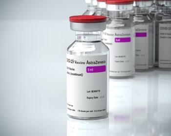 Pozew po szczepieniu na COVID-19. Kobieta mówi o utracie słuchu