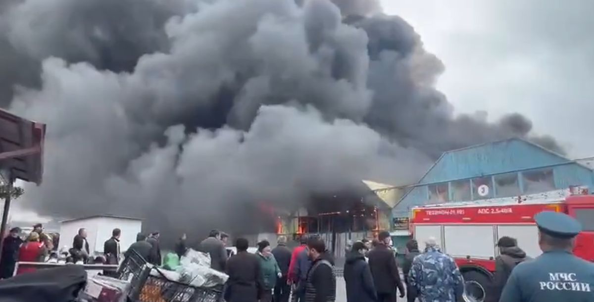 Pożar supermarketu Wikalina w Rosji/ Twitter screenshot