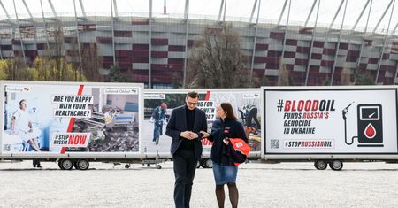 Miliony na plakatową kampanię. Wiadomo, ile kosztowała