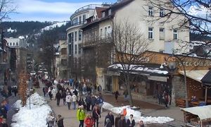 Była godzina 12:50. Taki widok na Krupówkach