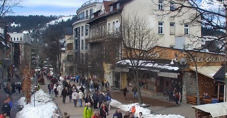Była godzina 12:50. Taki widok na Krupówkach