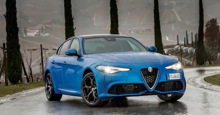 Pomiędzy Veloce a Quadrifoglio. Alfa Romeo Giulia może wkrótce dostać nową wersję