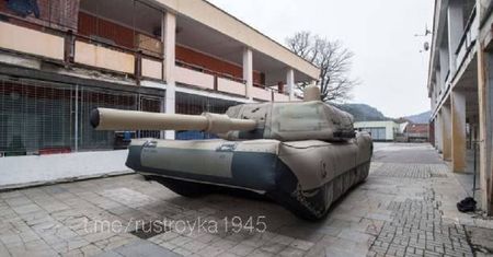 Były dmuchane HIMARS-y z Czech. Teraz będą czołgi M1A2 Abrams