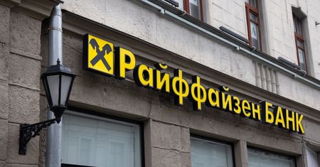 Media: Austria wciąż zarabia w Rosji. Raiffeisen jest bankiem oligarchów