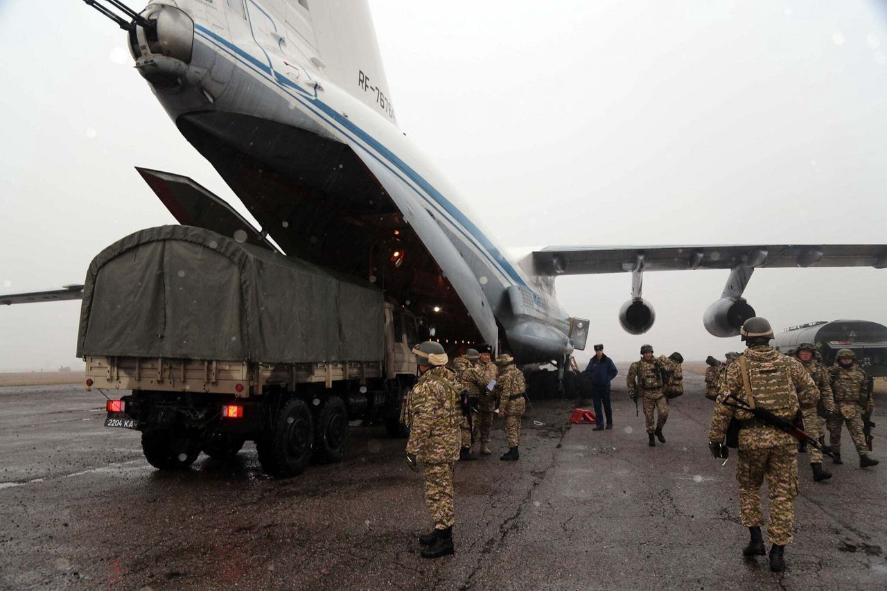 Rosyjska prasa: Kazachstan obnażył problemy naszego lotnictwa