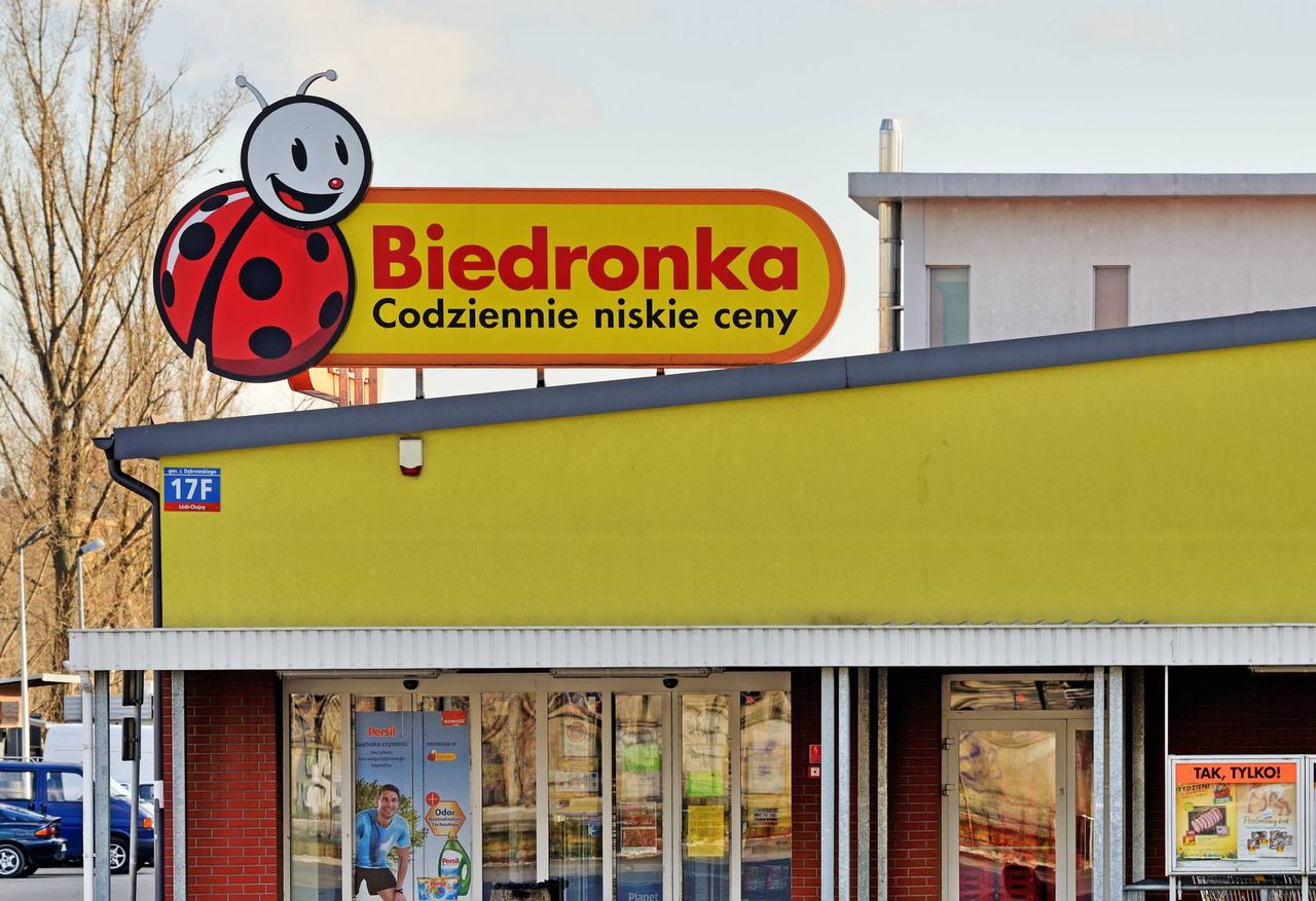 "Ma mniej mięsa niż psia karma". Uważaj na popularny produkt z Biedronki