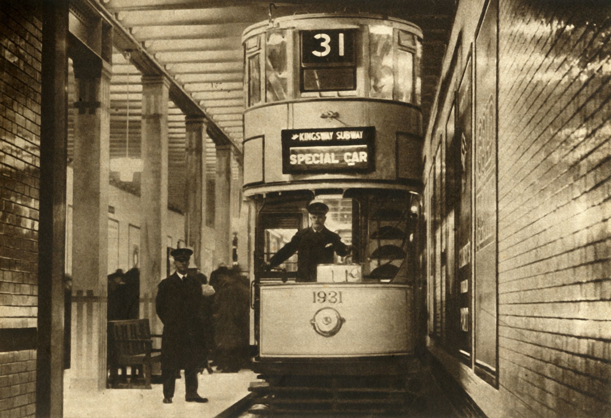 Podziemna stacja tramwajowa pod Londynem