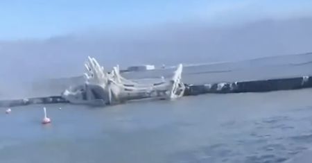 Problemy rosyjskiej floty. Jeden statek poszedł na dno, drugi tonie