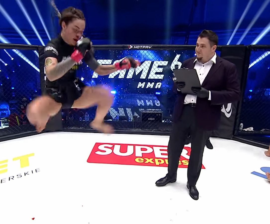 Zusje - Fame MMA