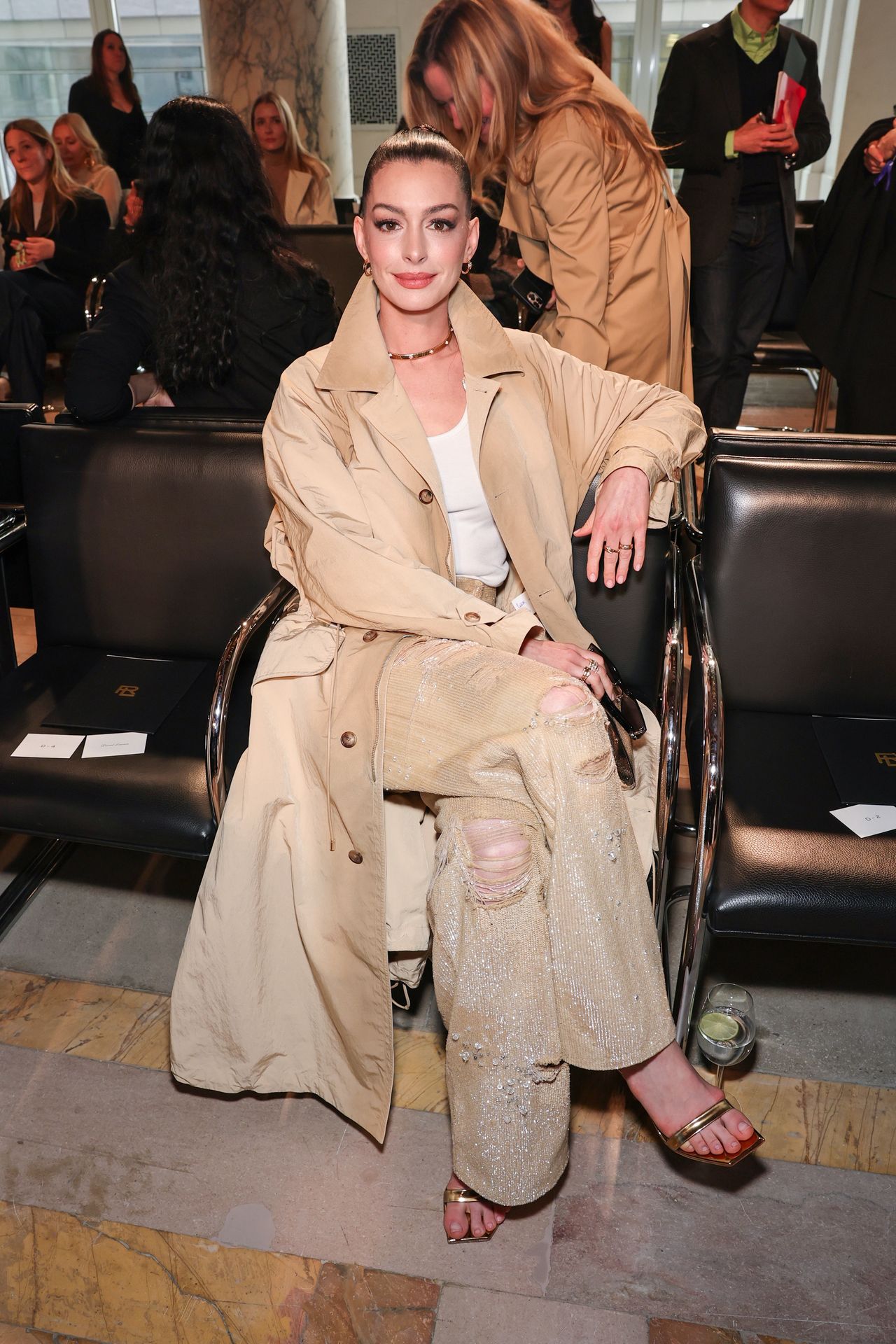 Anne Hathaway lanciert den Trend "keine Pediküre"
