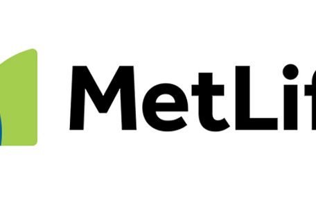 MetLife z nowym logo i hasłem „Razem przez życie” reklamuje ubezpieczenie Gwarantowana Emerytura+