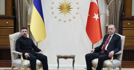 Zełenski w Turcji. W tym czasie doszło do trzęsienia ziemi