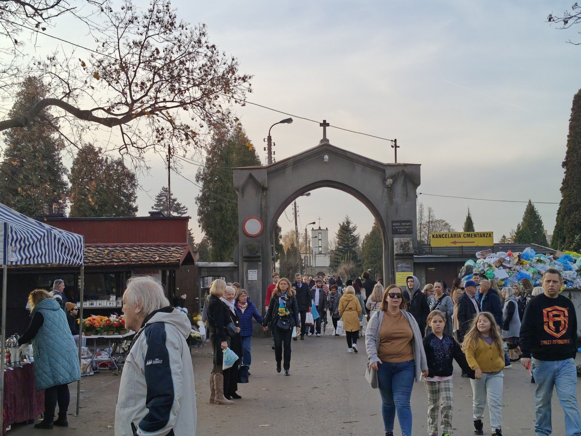 Przewijaj w dół, aby przejść do następnych zdjęć!