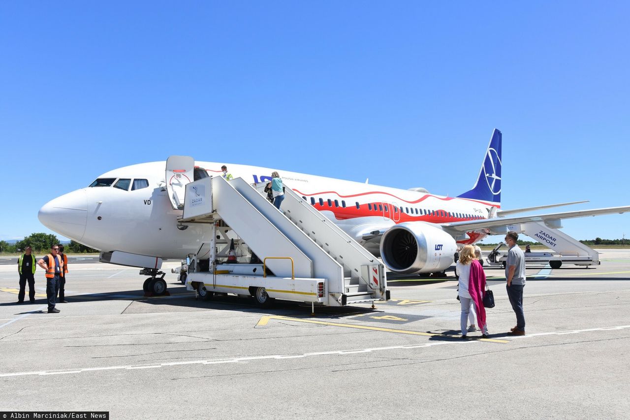 LOT likwiduje klasę biznes na kilku trasach. Na innych pojawi się alkohol w cenie biletu