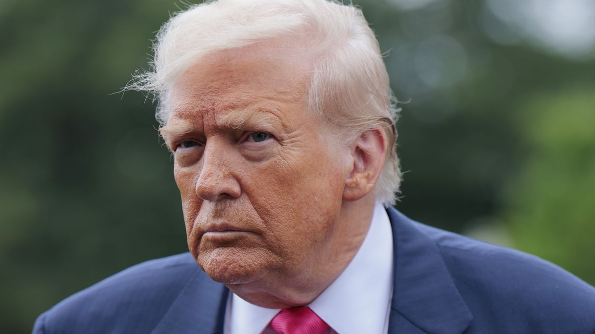 Prezydent Donald Trump ostrzega Iran przed ponownym atakiem na i