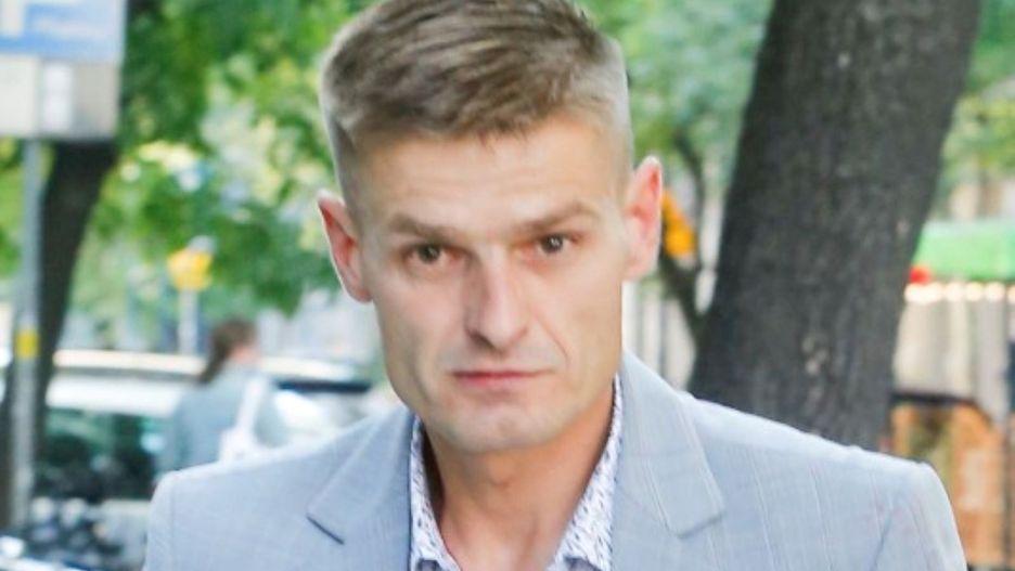 Zachowanie Tomasza Komendy skomentował jego młodszy brat