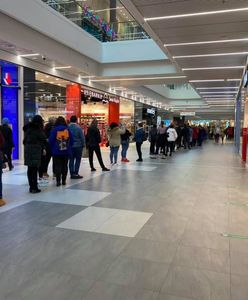 Galerie handlowe otwarte. Pierwszy weekend i już gigantyczne kolejki
